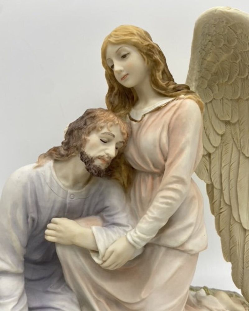 Angel Holding Body of Christ