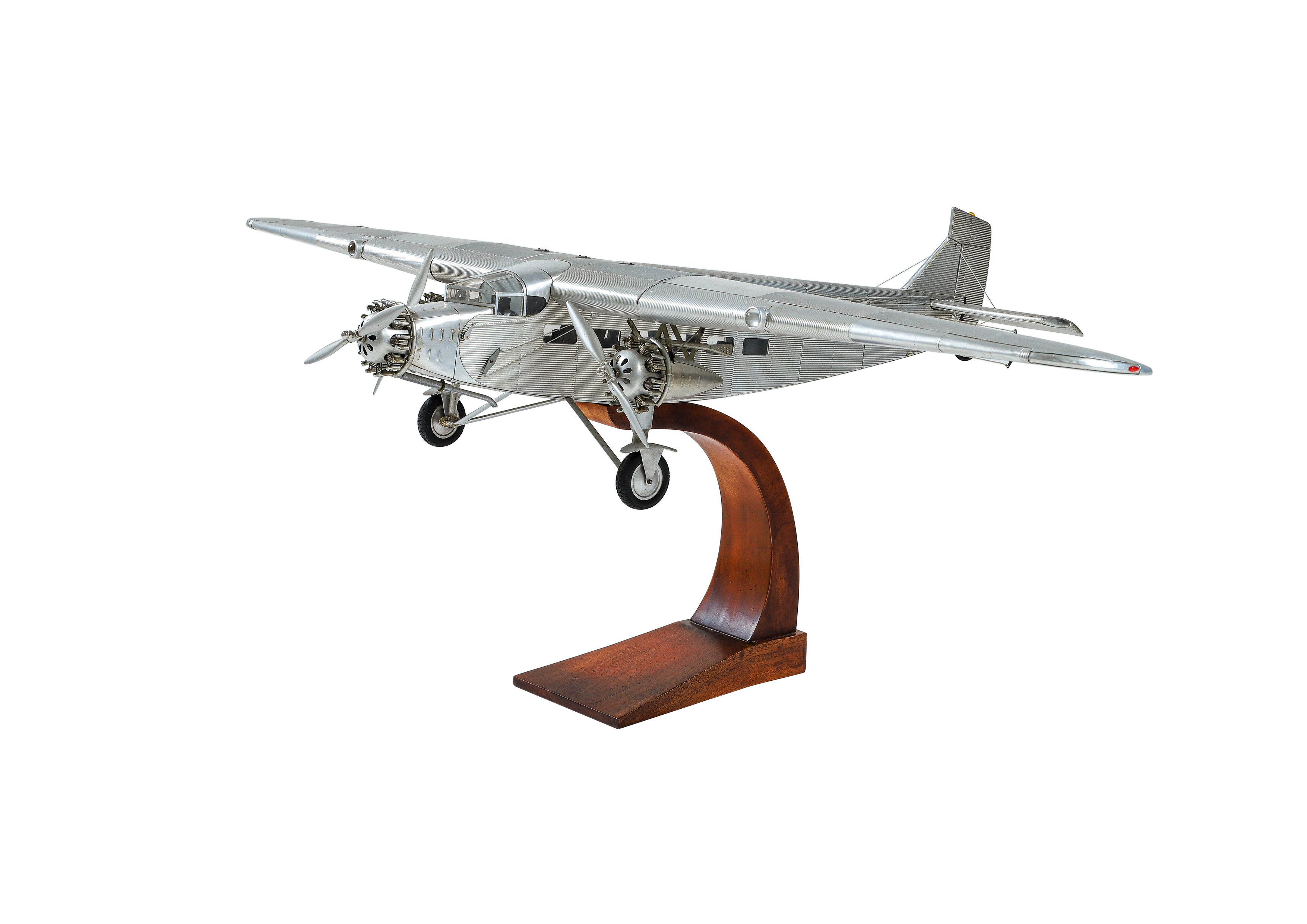 Trimotor