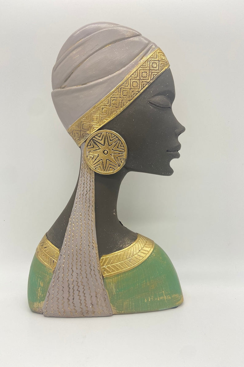 African Lady Statue 10"